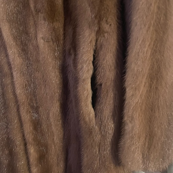 Authentic mink coat - Picture 7 of 8
